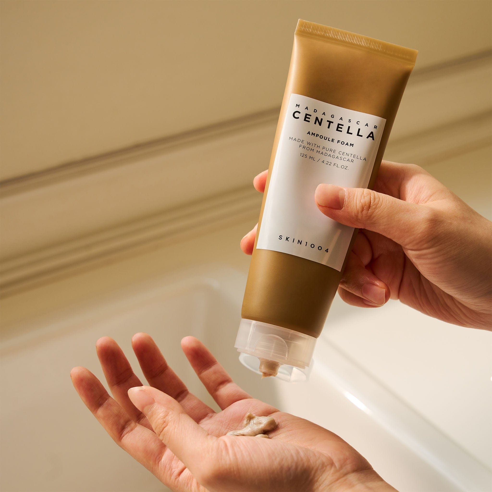 Centella Madagascar Ampoule Foam – Gentle & Deep Cleansing